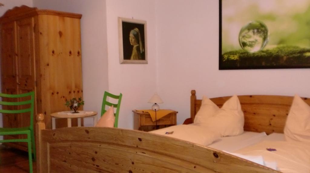 Landgasthof Zum Brueckenwirt Starnberg Room photo